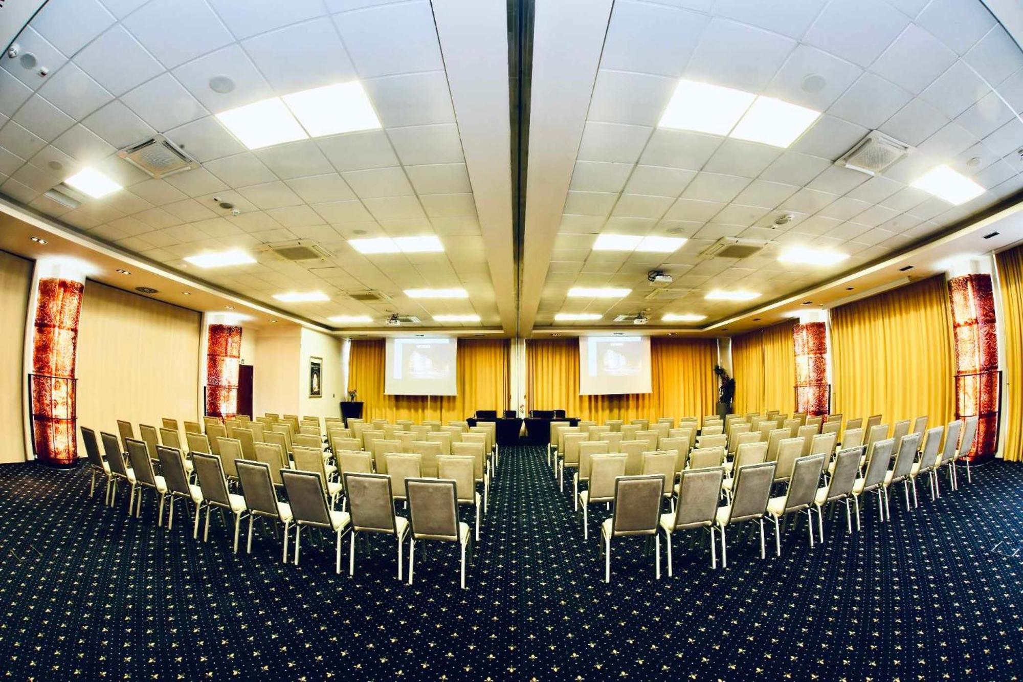 Hotel Teczowy Mlyn Kielce Luaran gambar