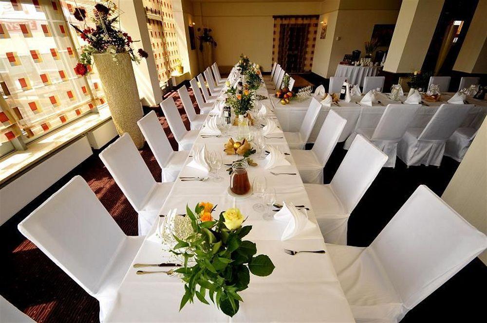 Hotel Teczowy Mlyn Kielce Luaran gambar