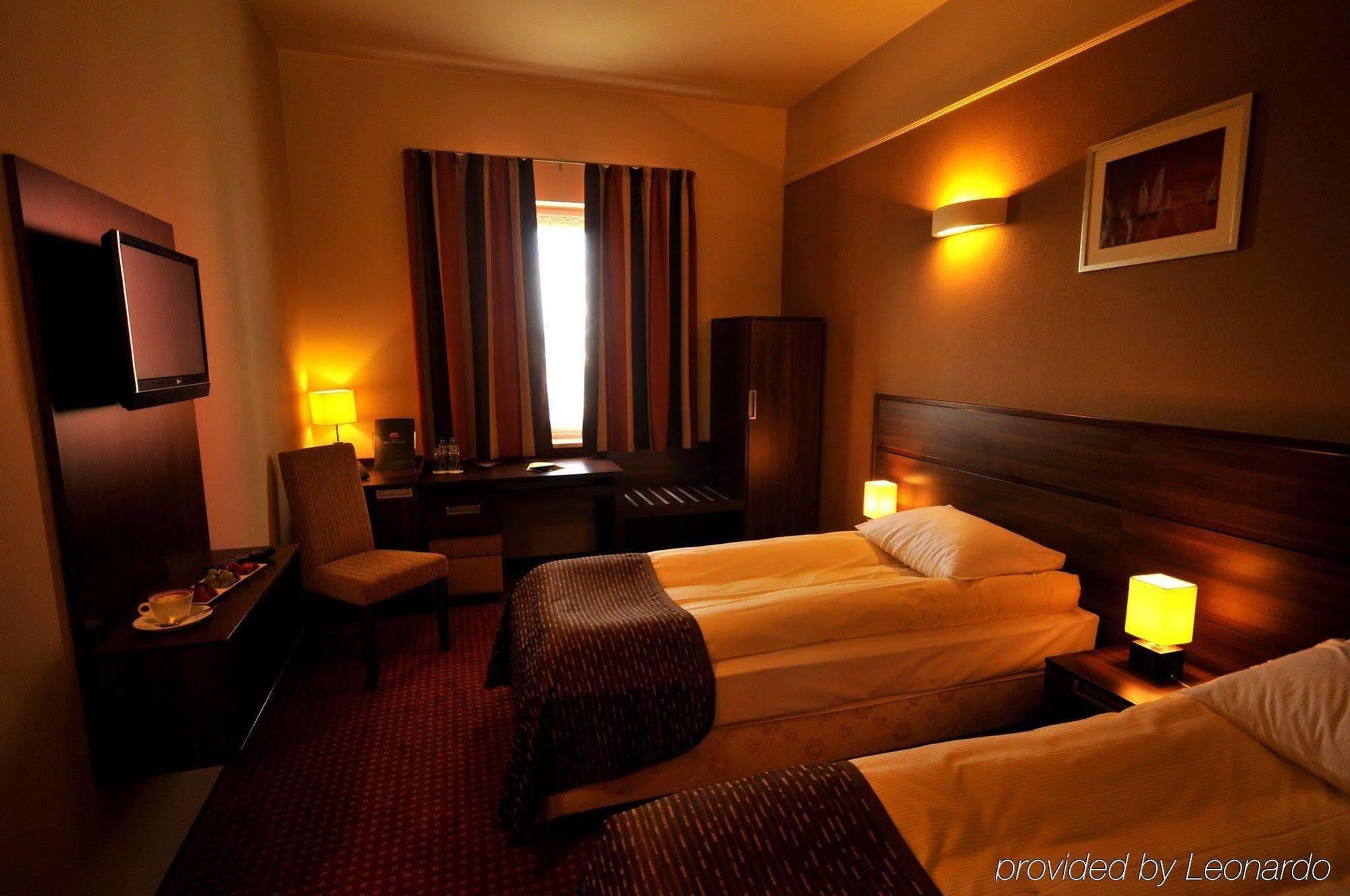 Hotel Teczowy Mlyn Kielce Luaran gambar